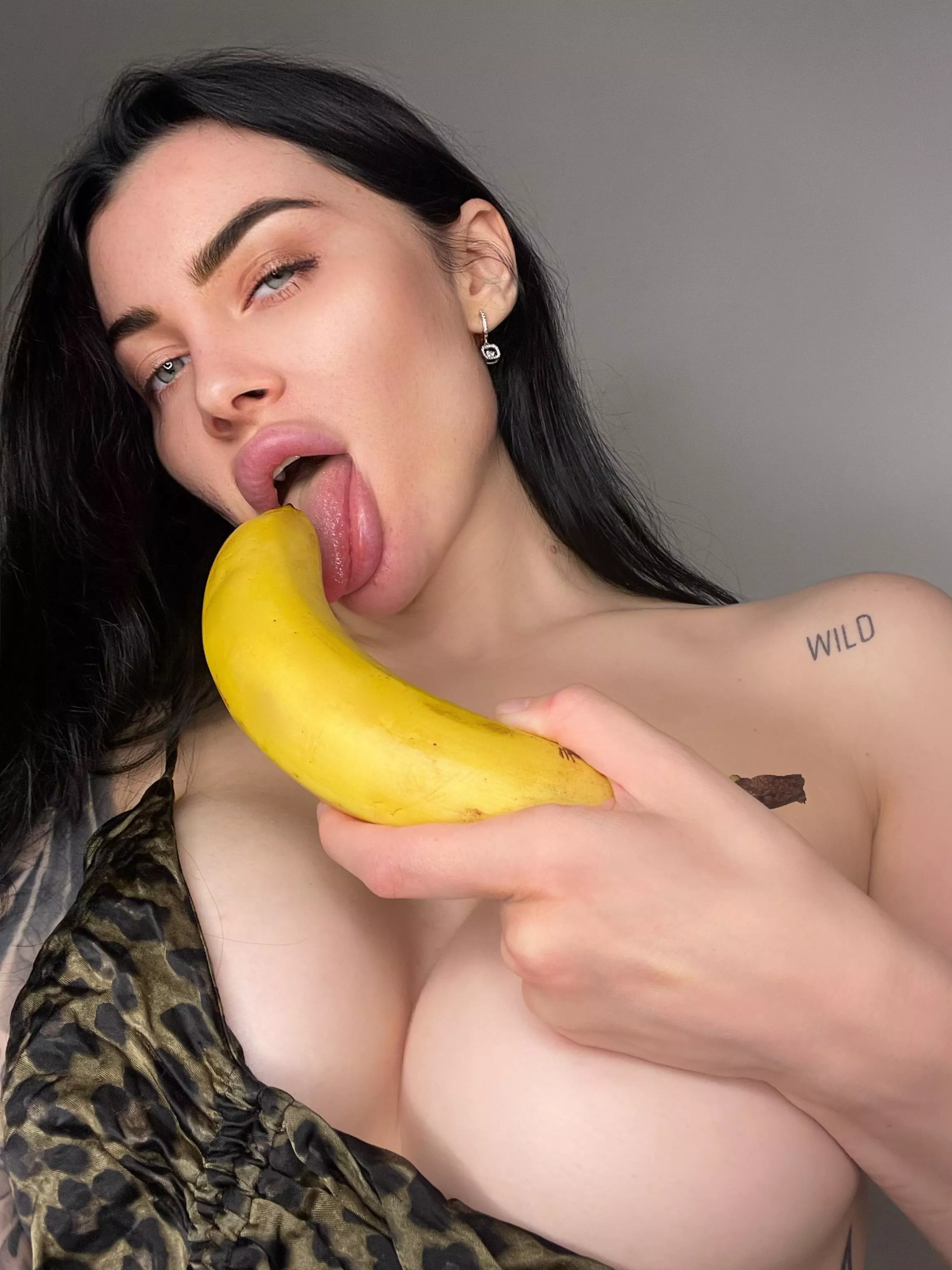 Guys don't always need nudes...sometimes you just have to send them your titties lopsided in your little shirt. posted by kibrahimakeloken