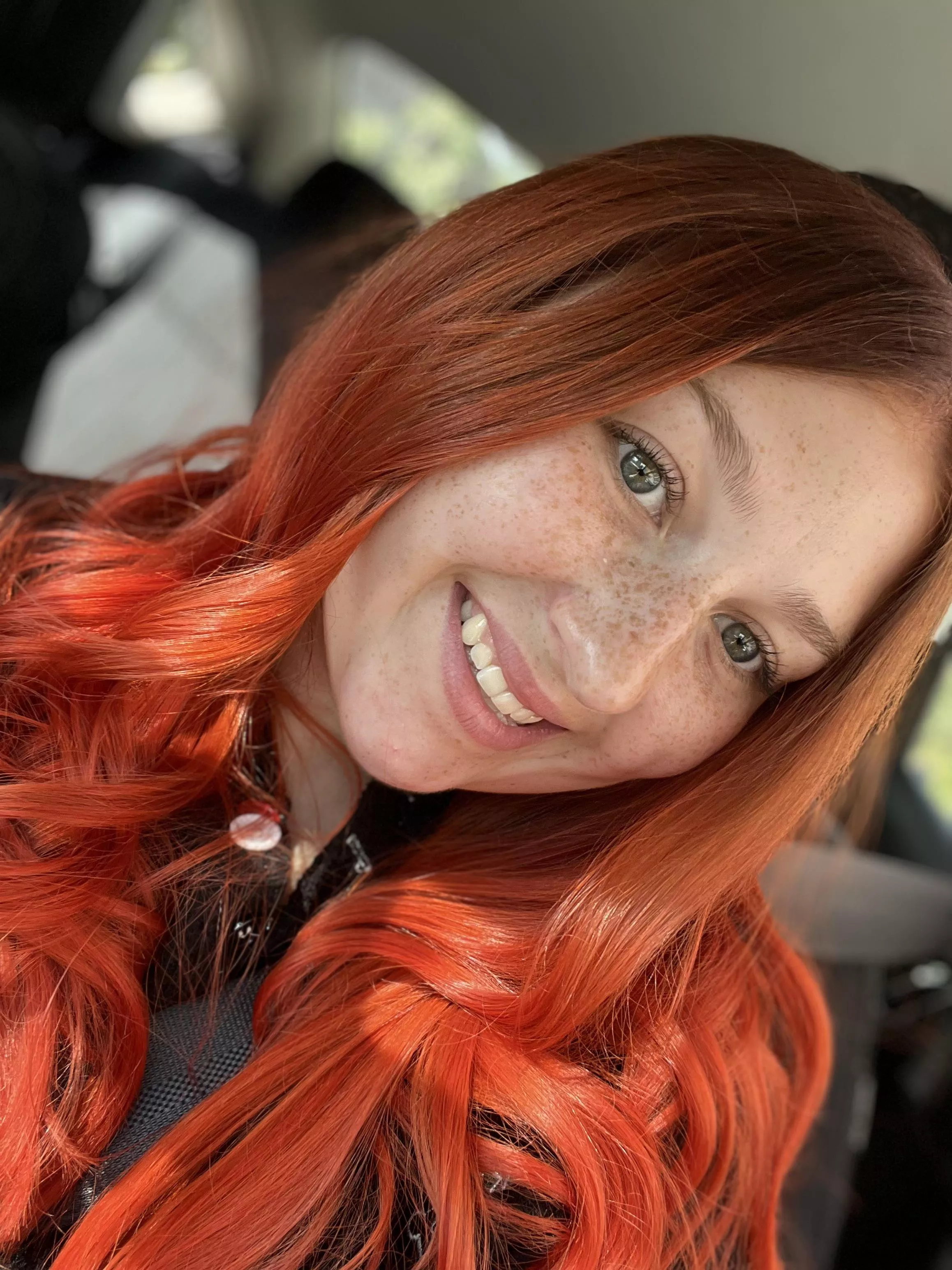 Happy Friday! posted by lexxiskybabe