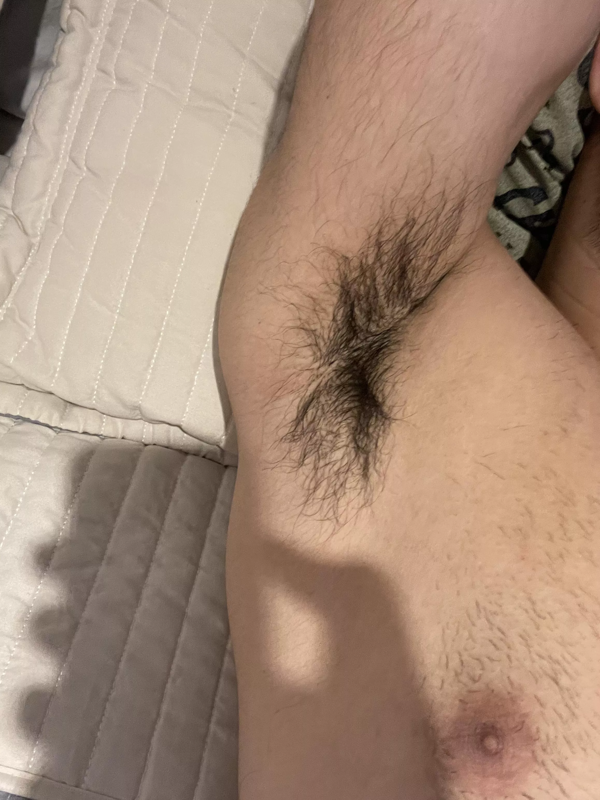 Kiss my armpits! posted by Sexkinky