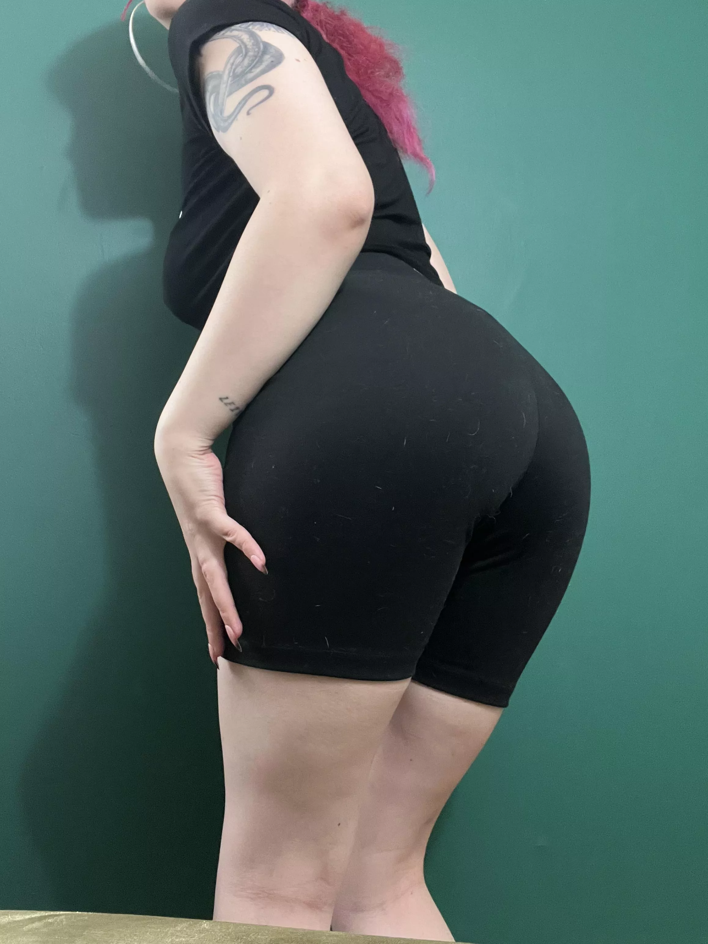 lint roll me? posted by LilRedVelvettt