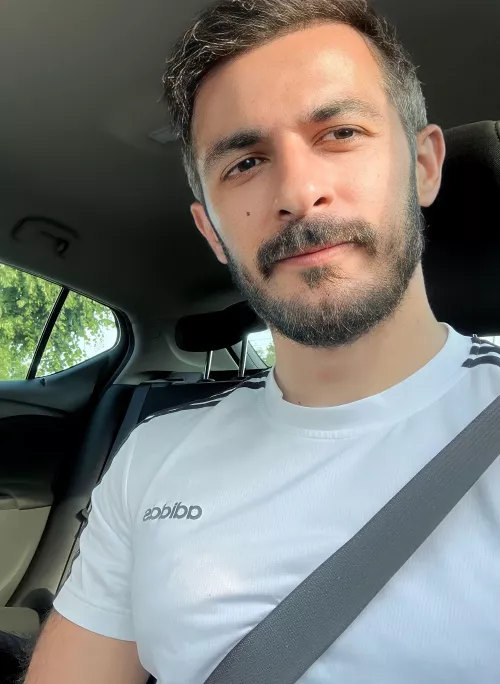 Literally the worst days of my life but gotta smile somehow.. by hakikigulyabani