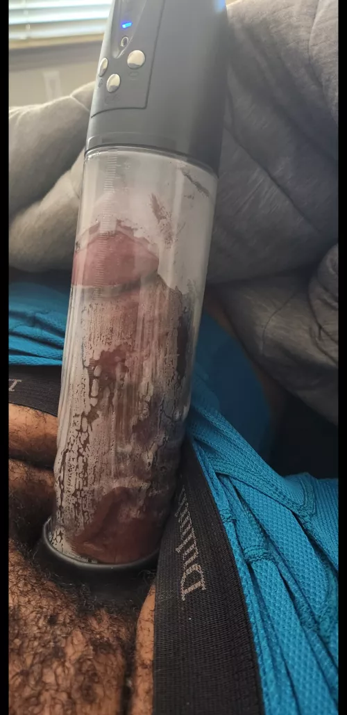 Loving my new pump and my first session by paladiniron13