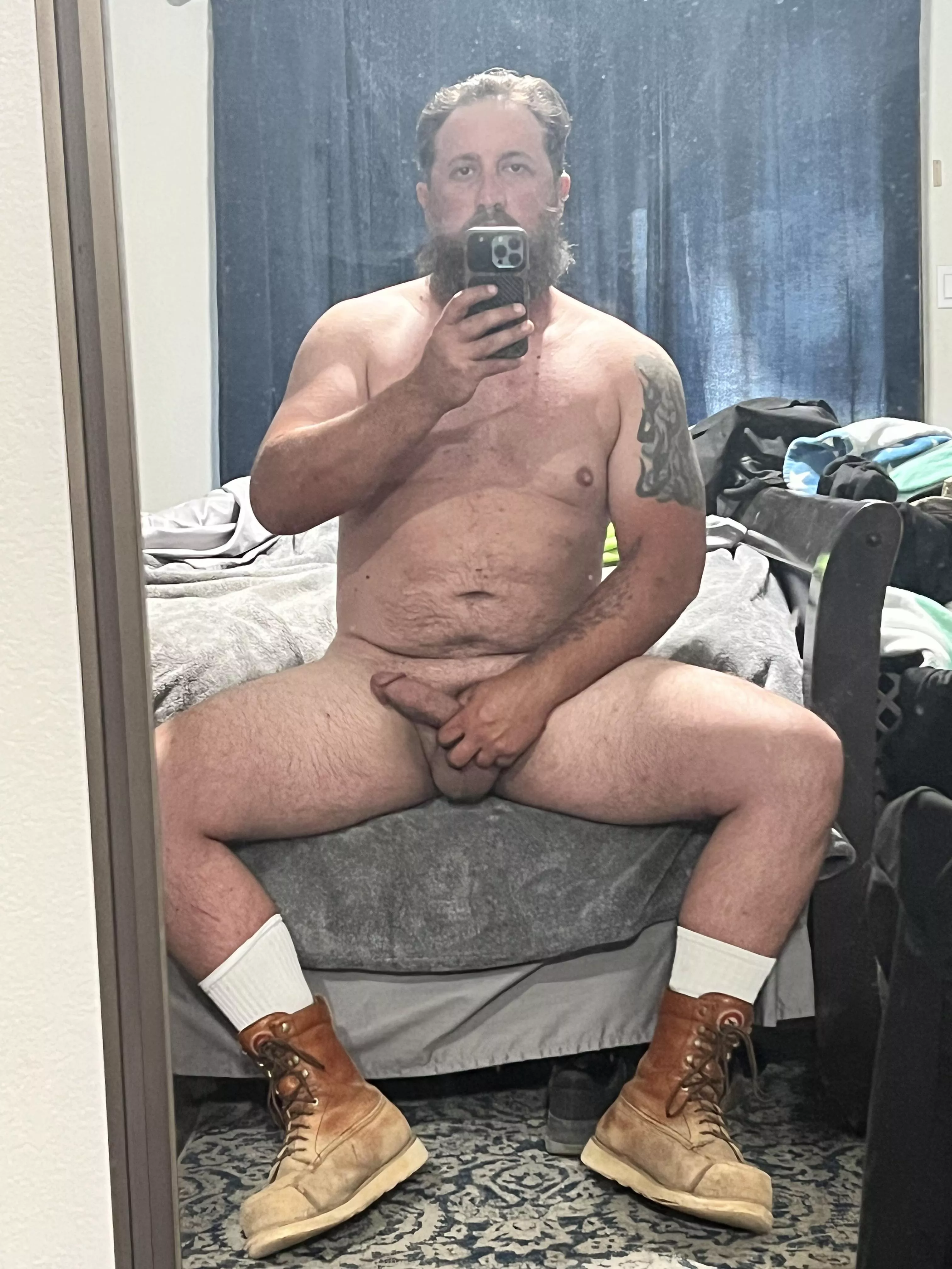 Off work and ready to go. (40M) posted by Woodworkinman83