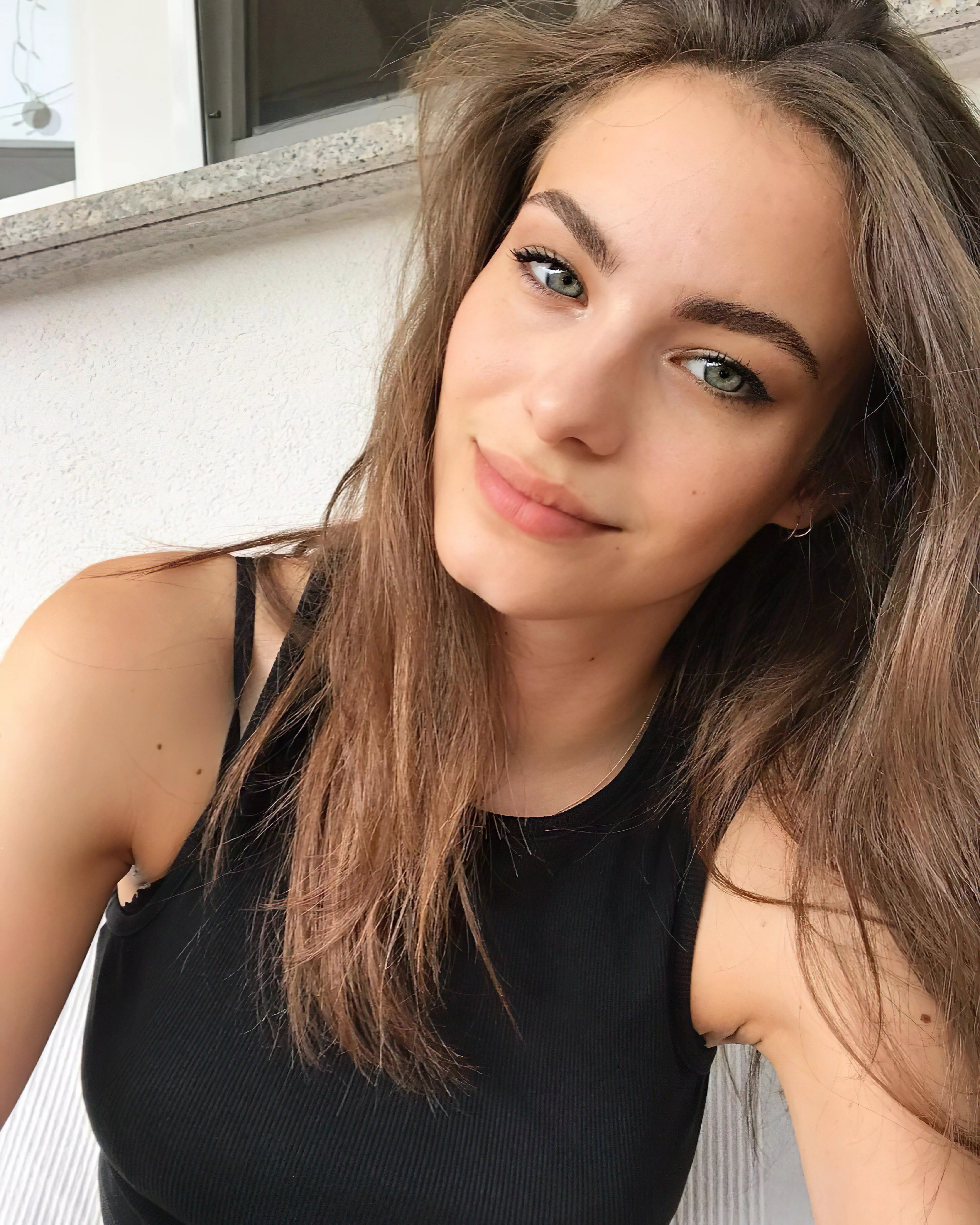 Paulina Fuchs posted by NoBobcat1850