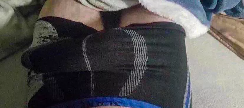 Should I wear grey sweatpants? posted by BWCDeep98