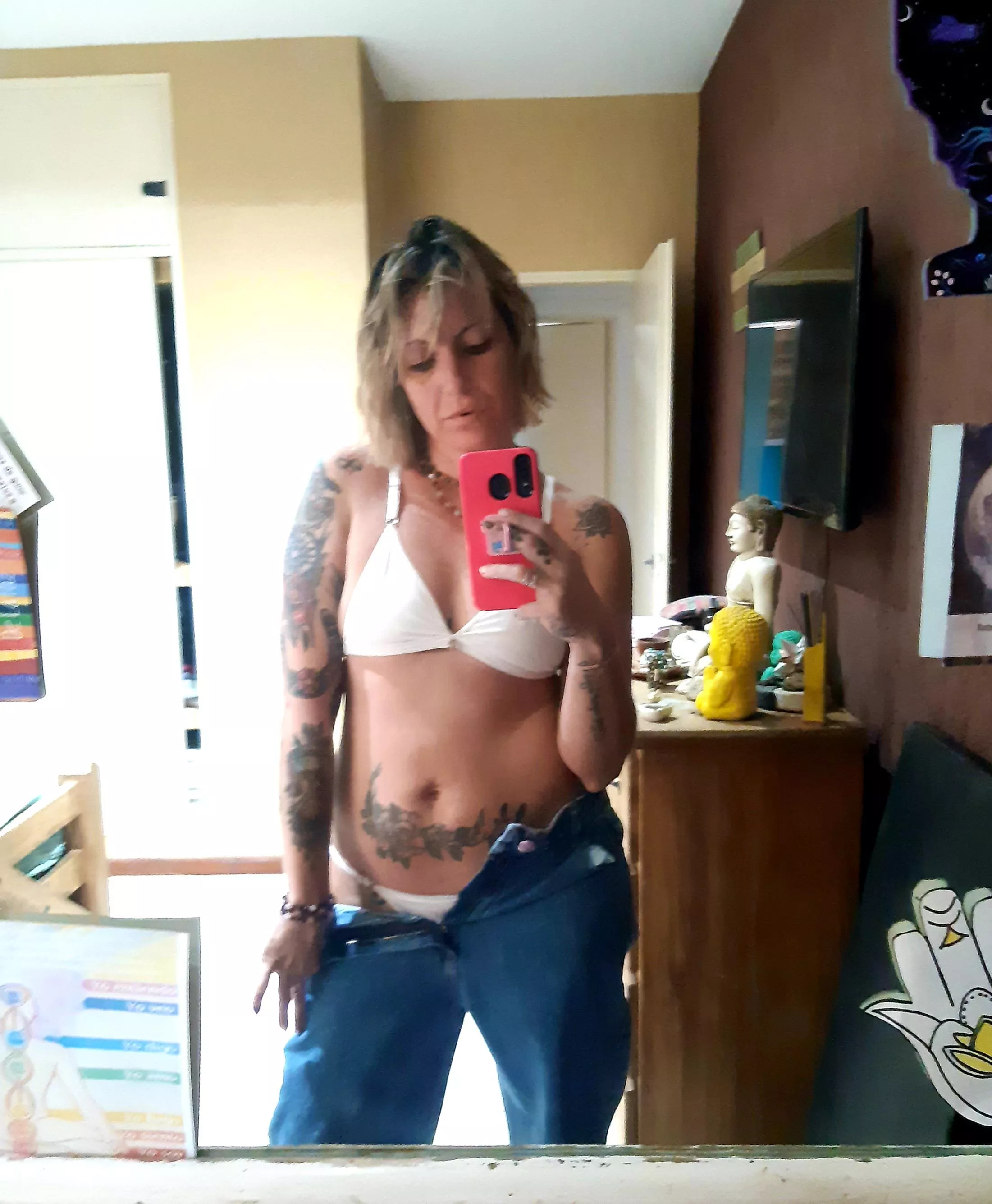 Slutty and hot milf posted by HottWife2