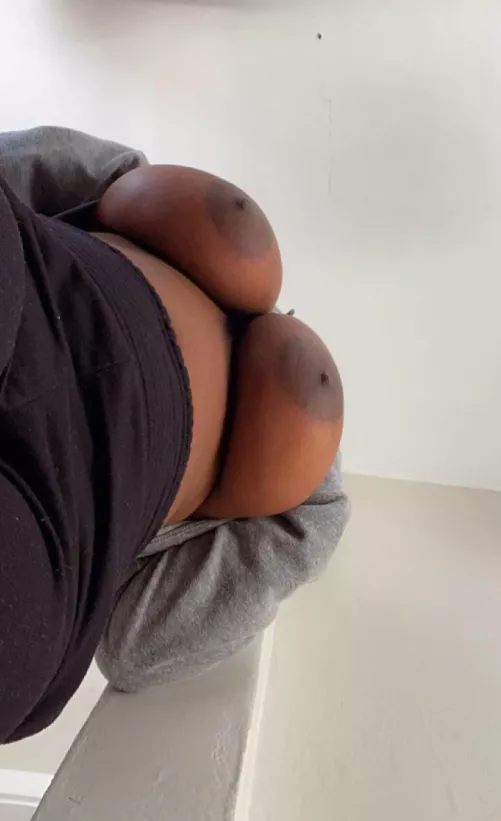 Your view before I squish you by sweetlilkittkat