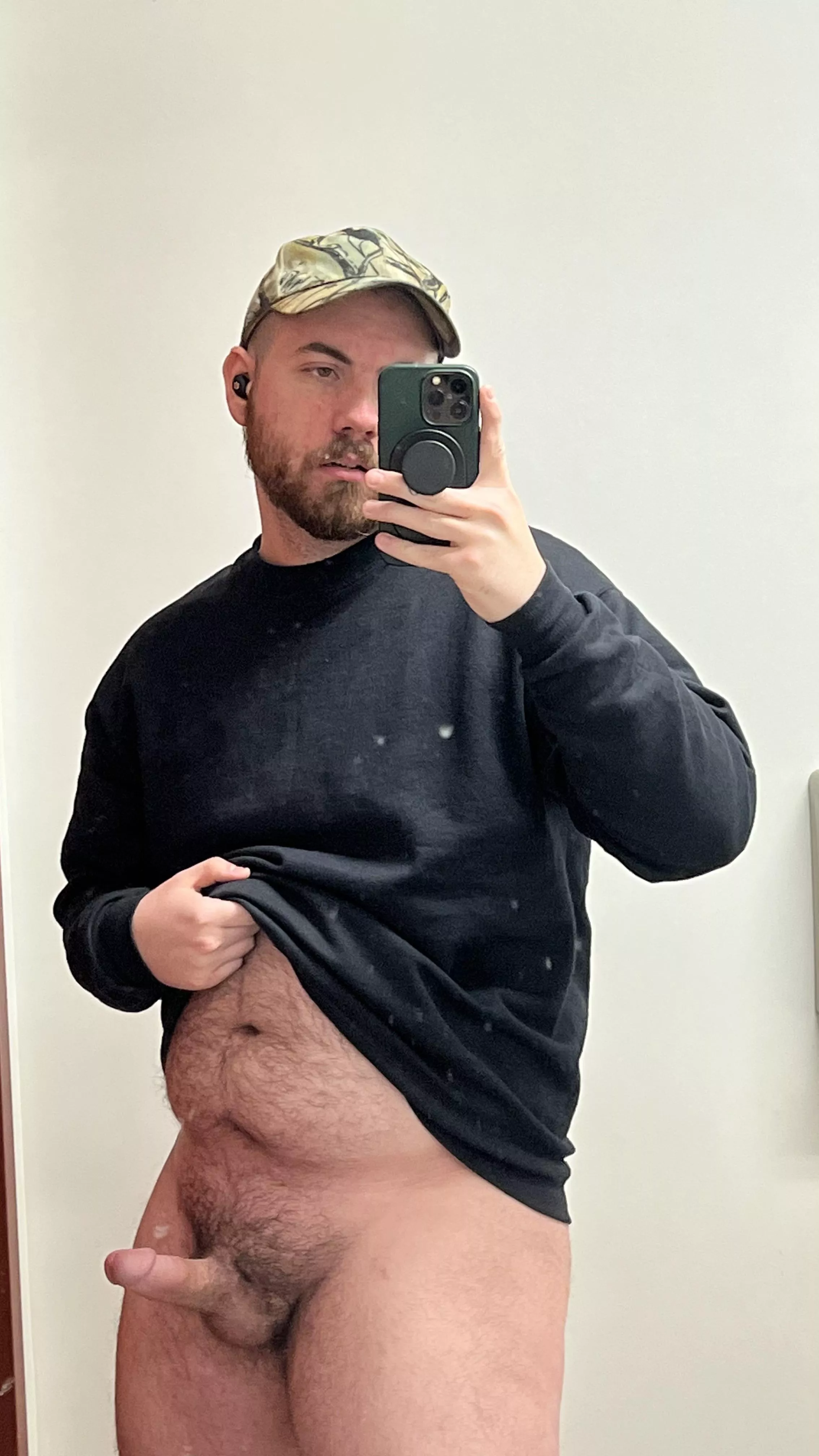 Had to sneak away at work (27) posted by xoxosinwagon