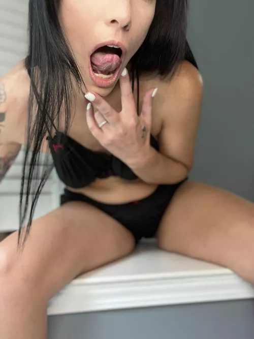 I’m sure you have something to stick inside😈 by Athomewithember