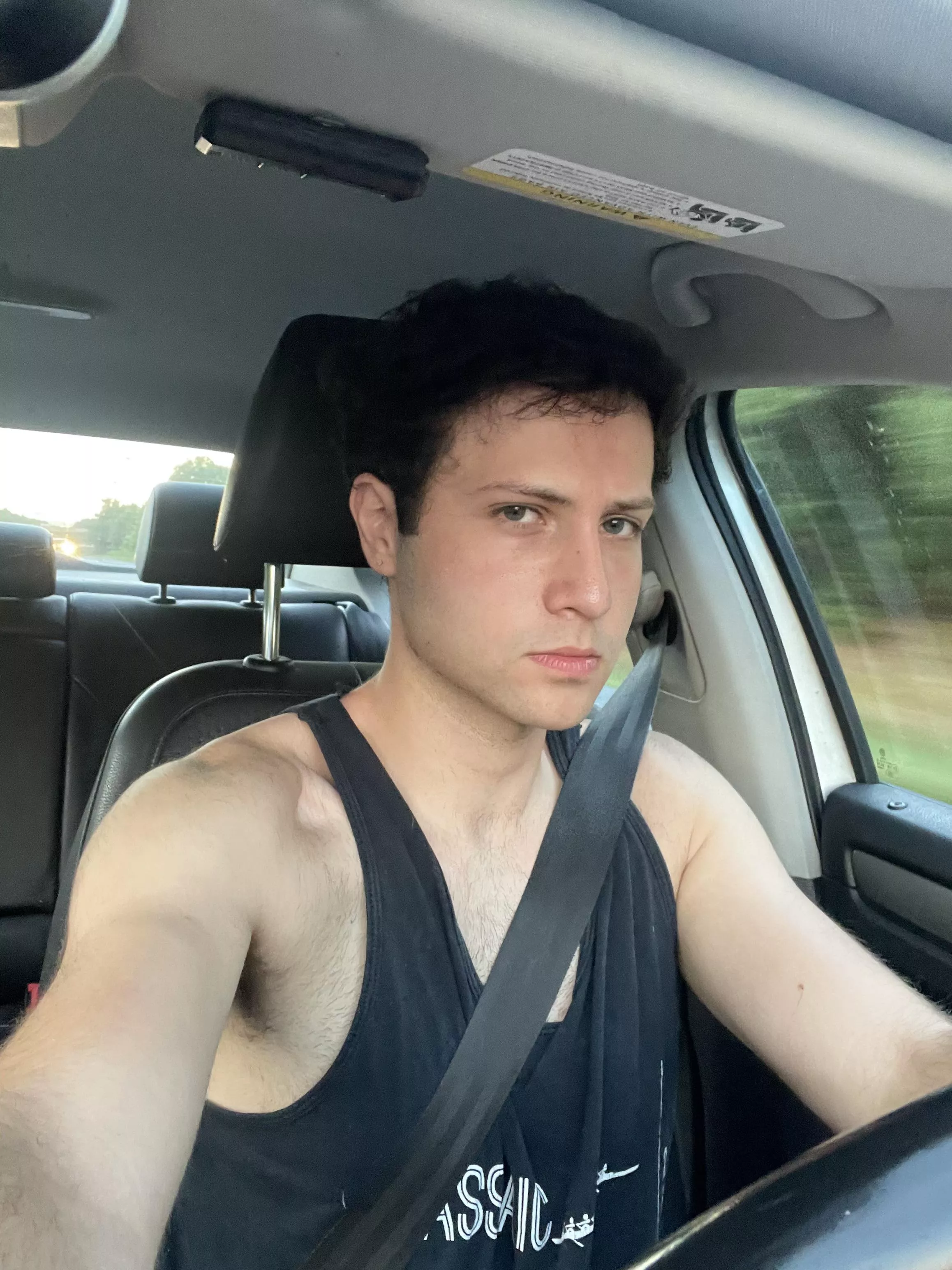 Just cut my hair, what do you think??? 🙈 posted by warehaej