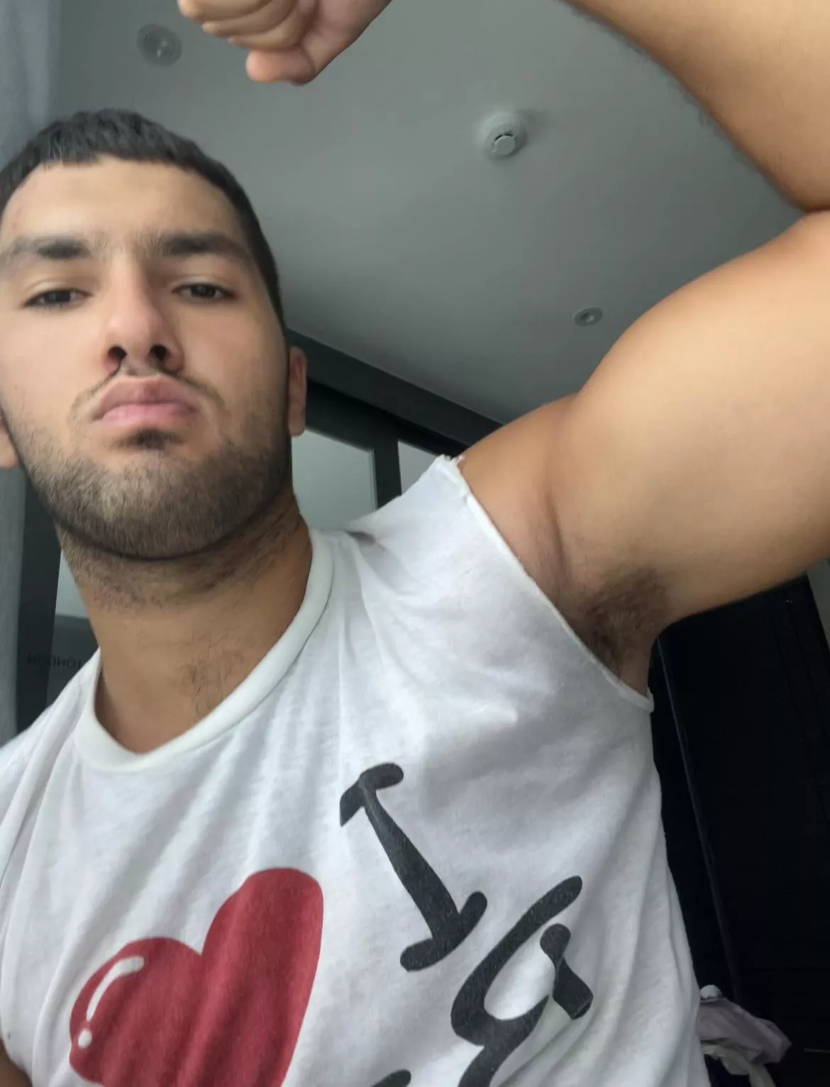 My armpit or pizza ? posted by UkranianAlphA