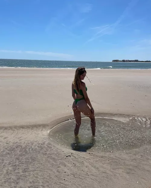 My favorite bikini pic by theaurorajade