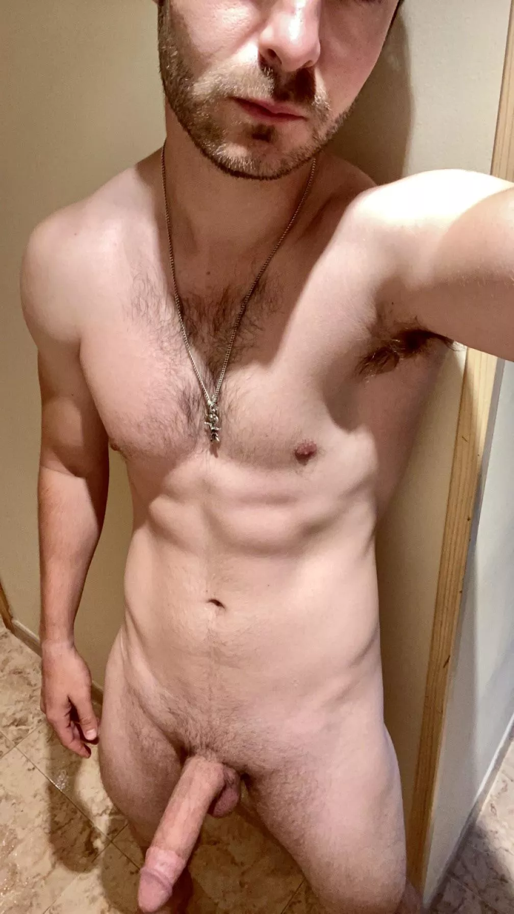 Woke up hangover, I think my dick is trying to tell me something… posted by paradescarg
