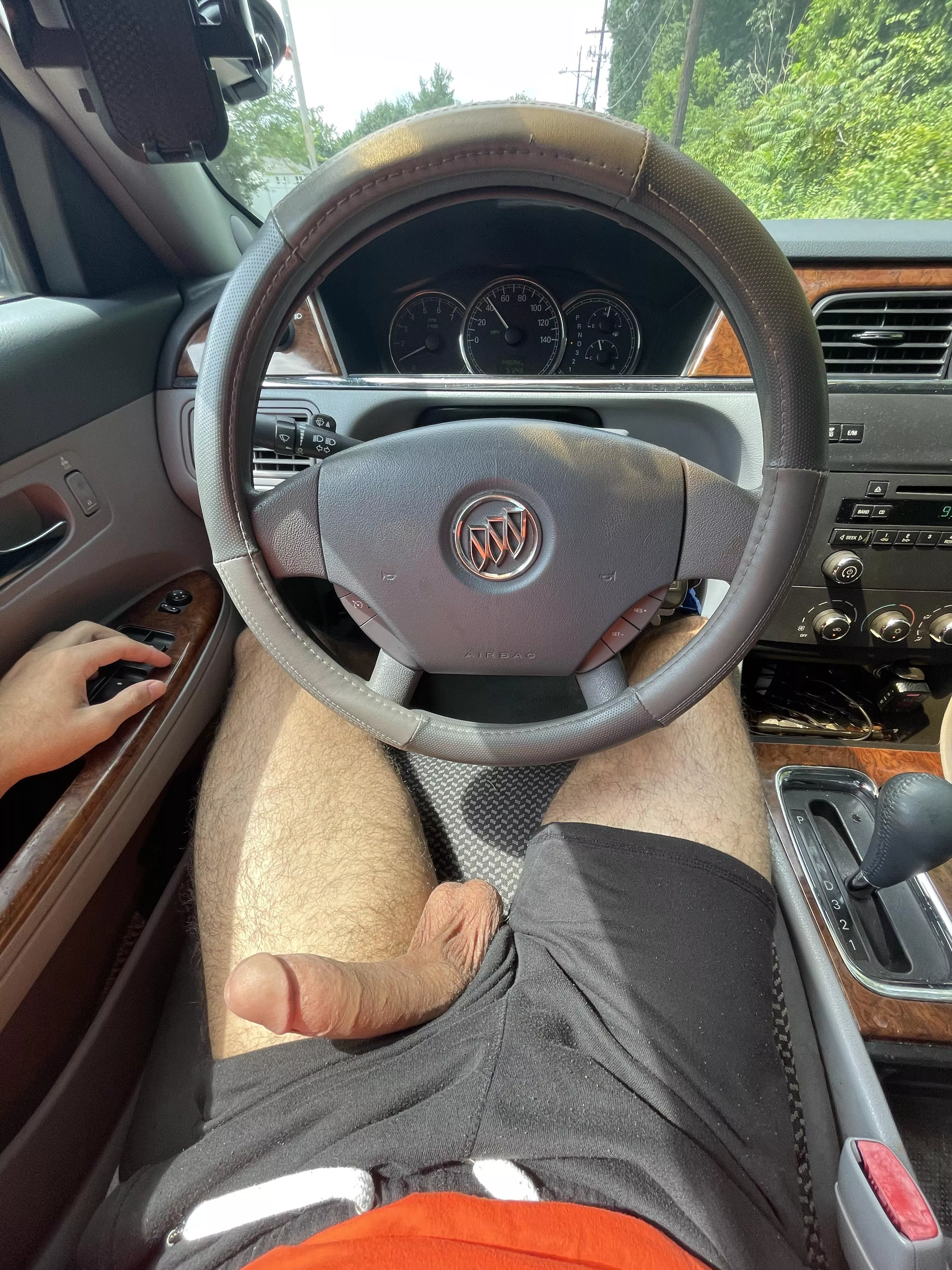 You see me at the red light, what next? 🤤😜 (18) posted by MadValorantPlayer