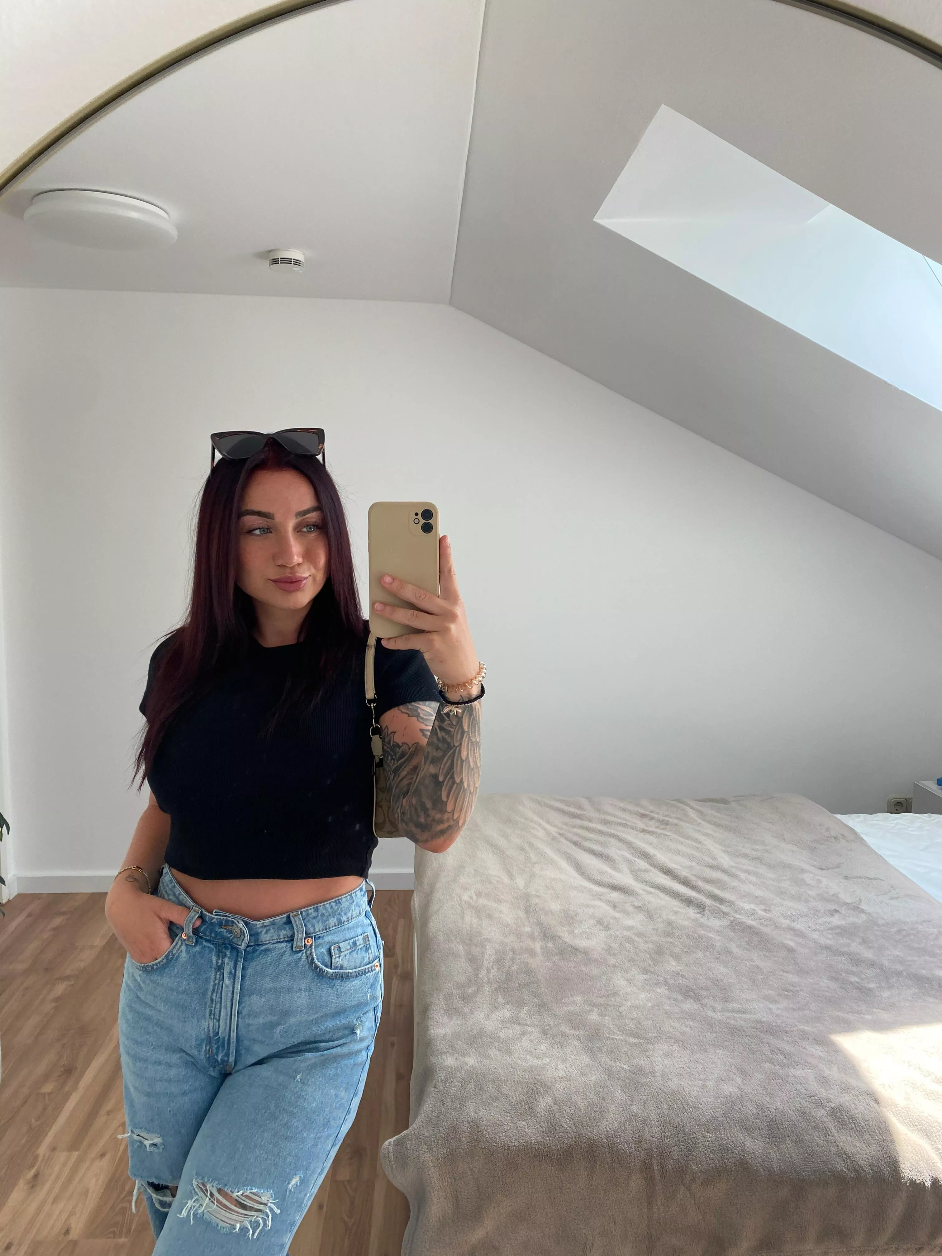 Do you like 22 years old? posted by VicorNely