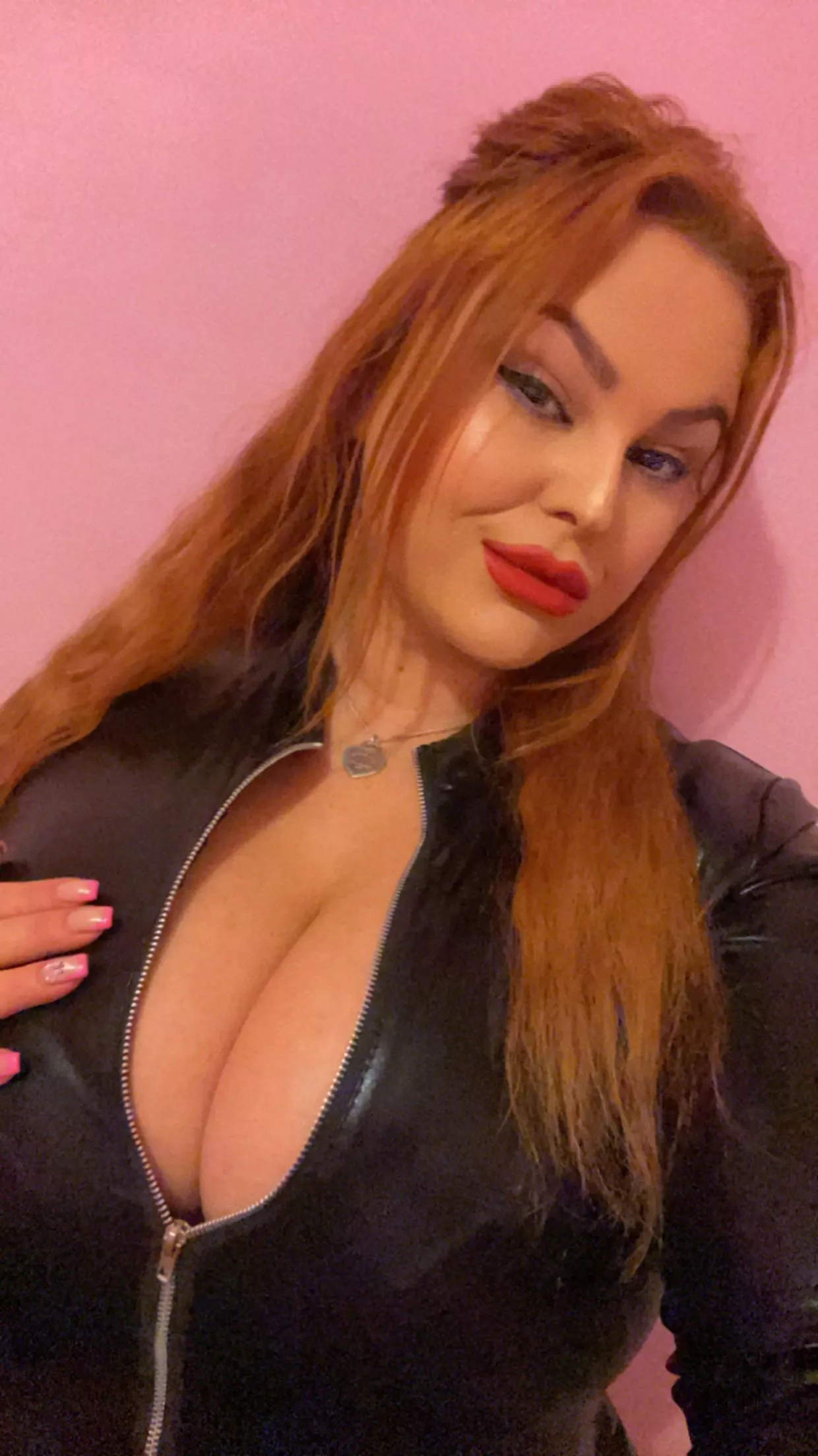 Leather brings out the bad in me posted by Goddess_N1kki