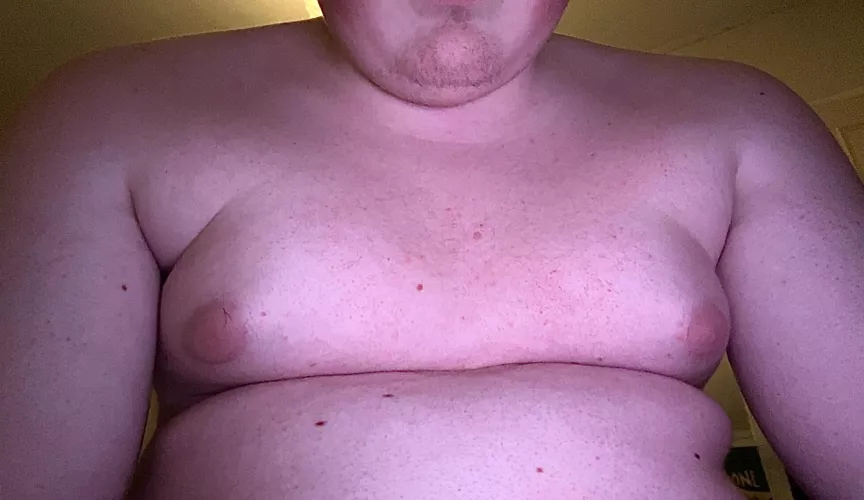 my moobs are quite big for only an 18 year old 🐷😛 by fattygainerteen