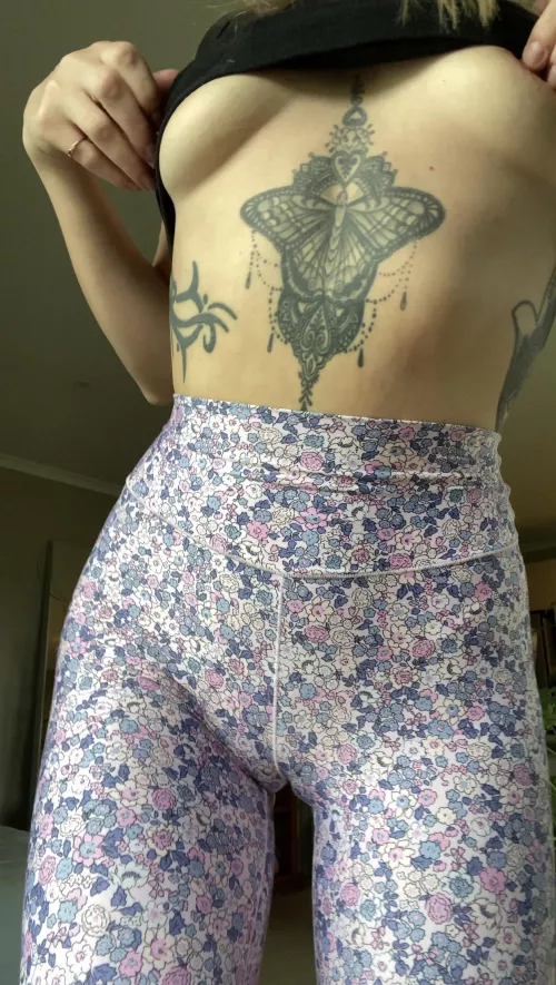 The camel toe under boob combo by Blueberry_Training