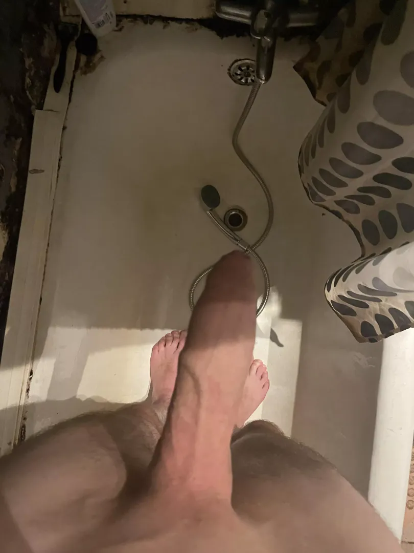 Who wanna make a shower with me? 🥰 by Diligent_Fun5274