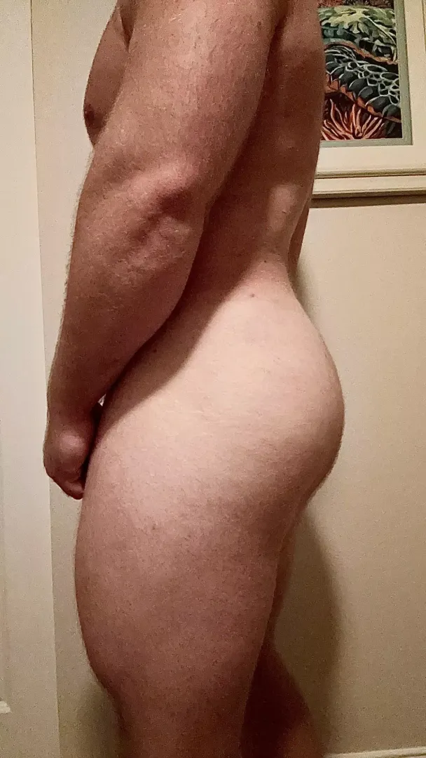 Whoever told me to show my ass. Here we go 🍑 by brawnybuild