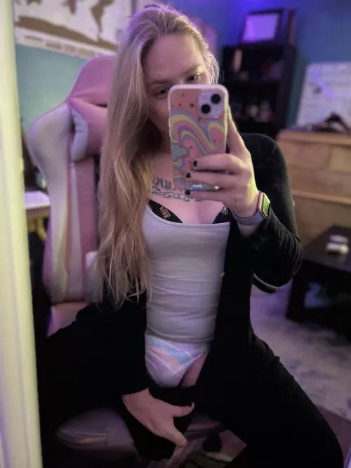 Working hard and staying baby by paddeddip