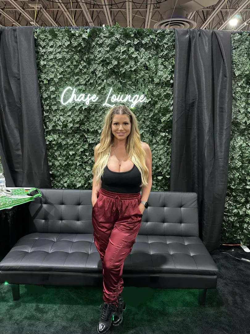 Exxxotica by GhostGoSavage