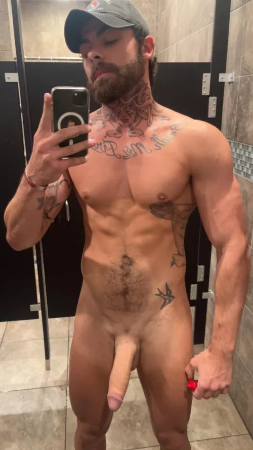 Haven’t been in the gym in almost a week 😭 by ggsparro