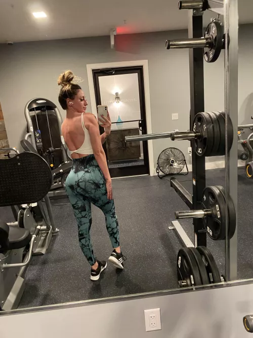 I love my long legs 🥵 by StinaBellina