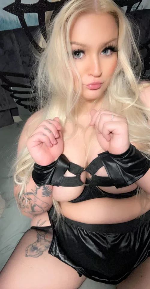 I'm ready for rough play by Afraid-Duck-1353