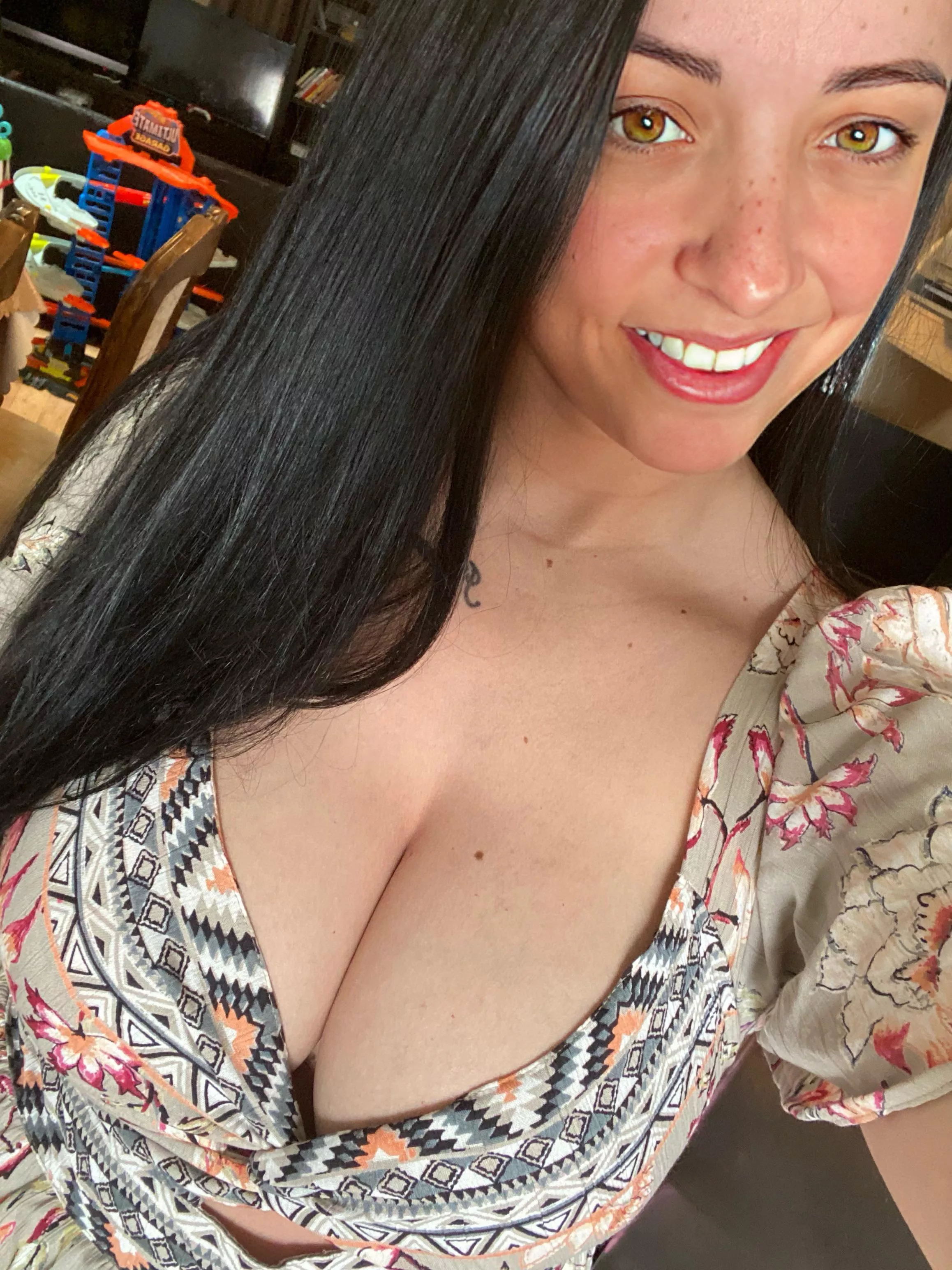 My only goal is that my smile makes you smile. Did I accomplish it? posted by missxosugar