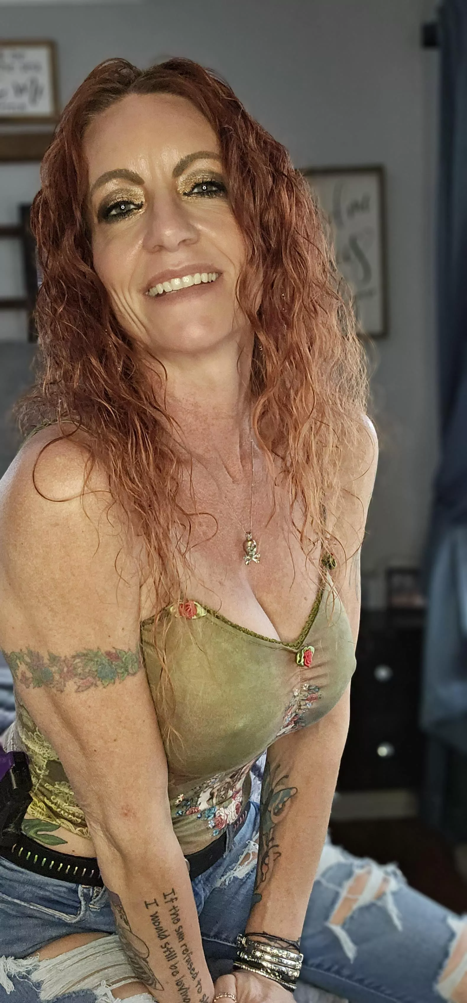 Perfect smile & Green eyes posted by Metal_Ivy