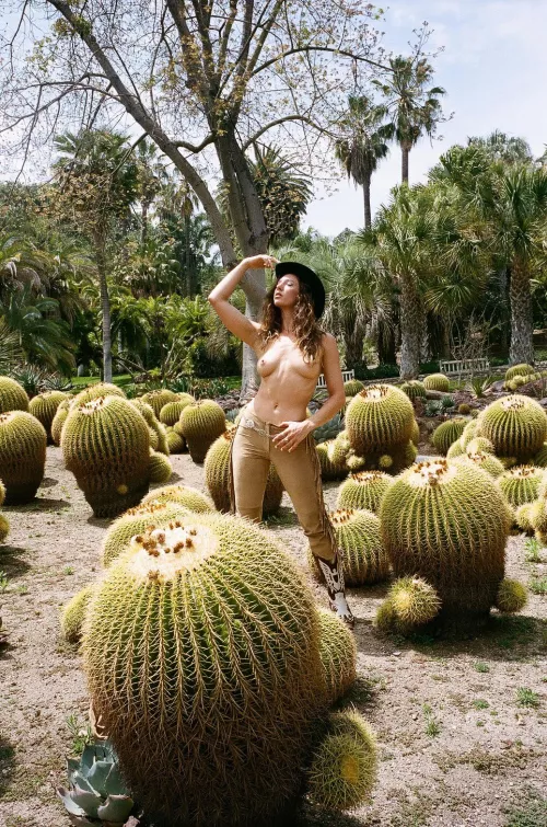 Steph In Space at Huntington Library by EthanSnacks