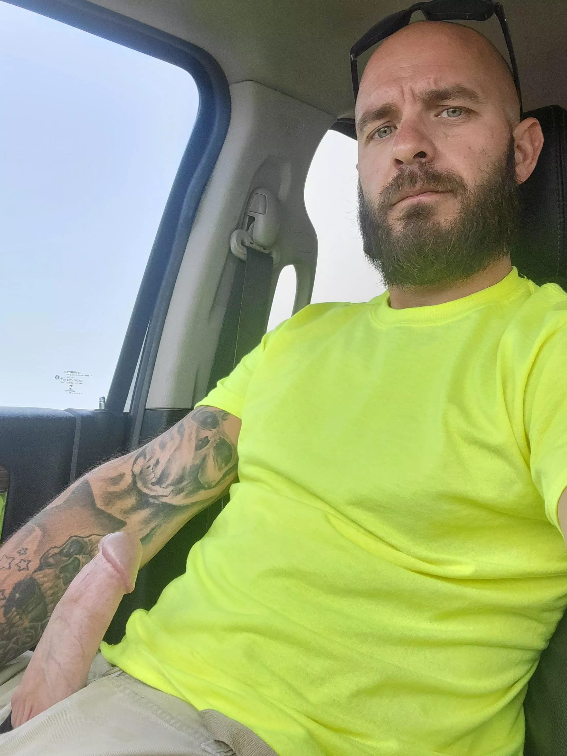 Who down to fuck? 😈 posted by Urnextdoorneighbors