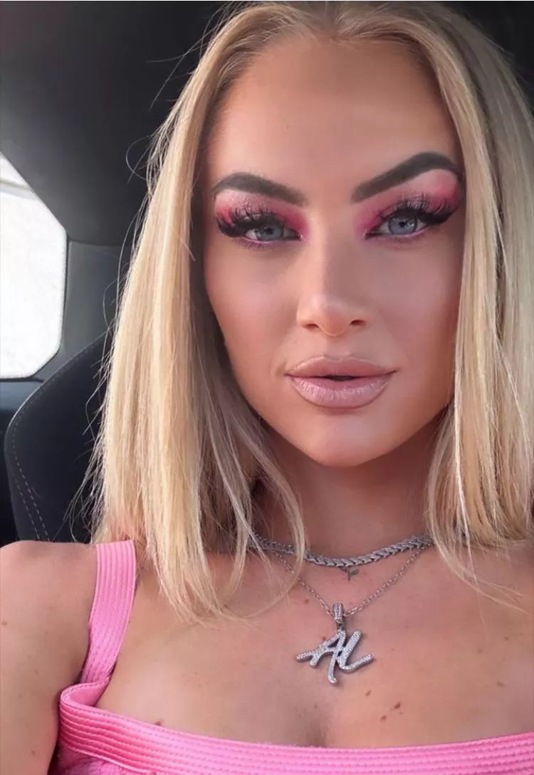 Alisha Lehmann (Swiss Footballer) posted by Spudalicious97