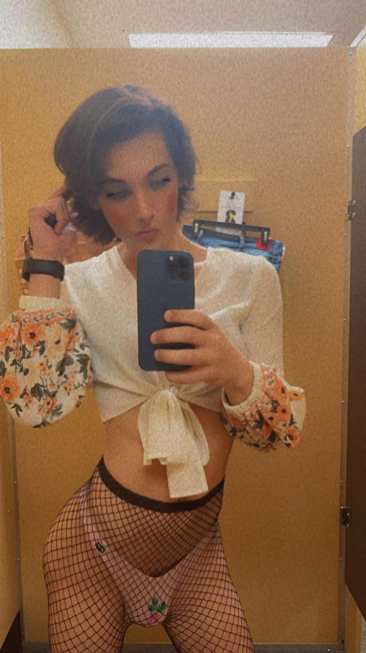 Come suck it 😚💖 posted by FavFemboy18