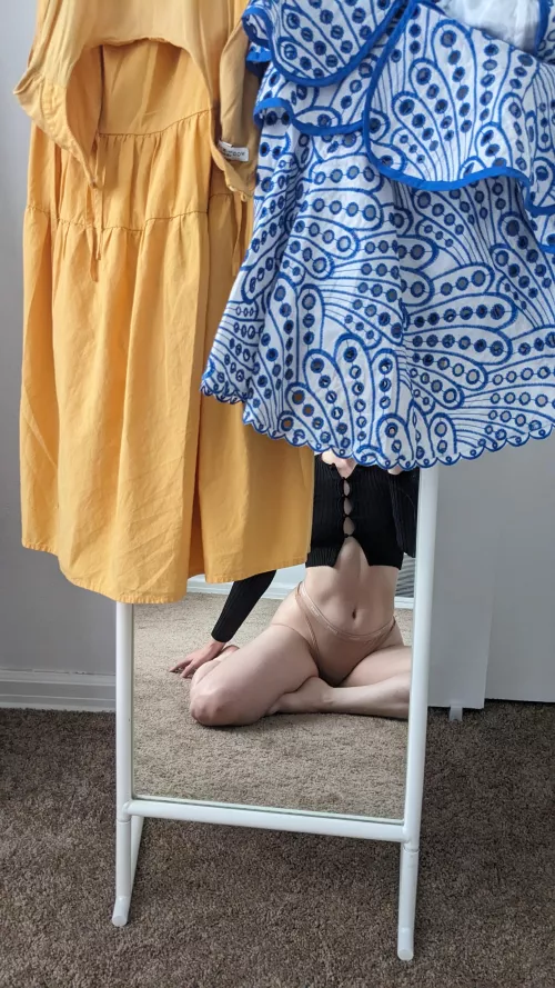 Help me get dressed [F] by Girl_In_Dungarees