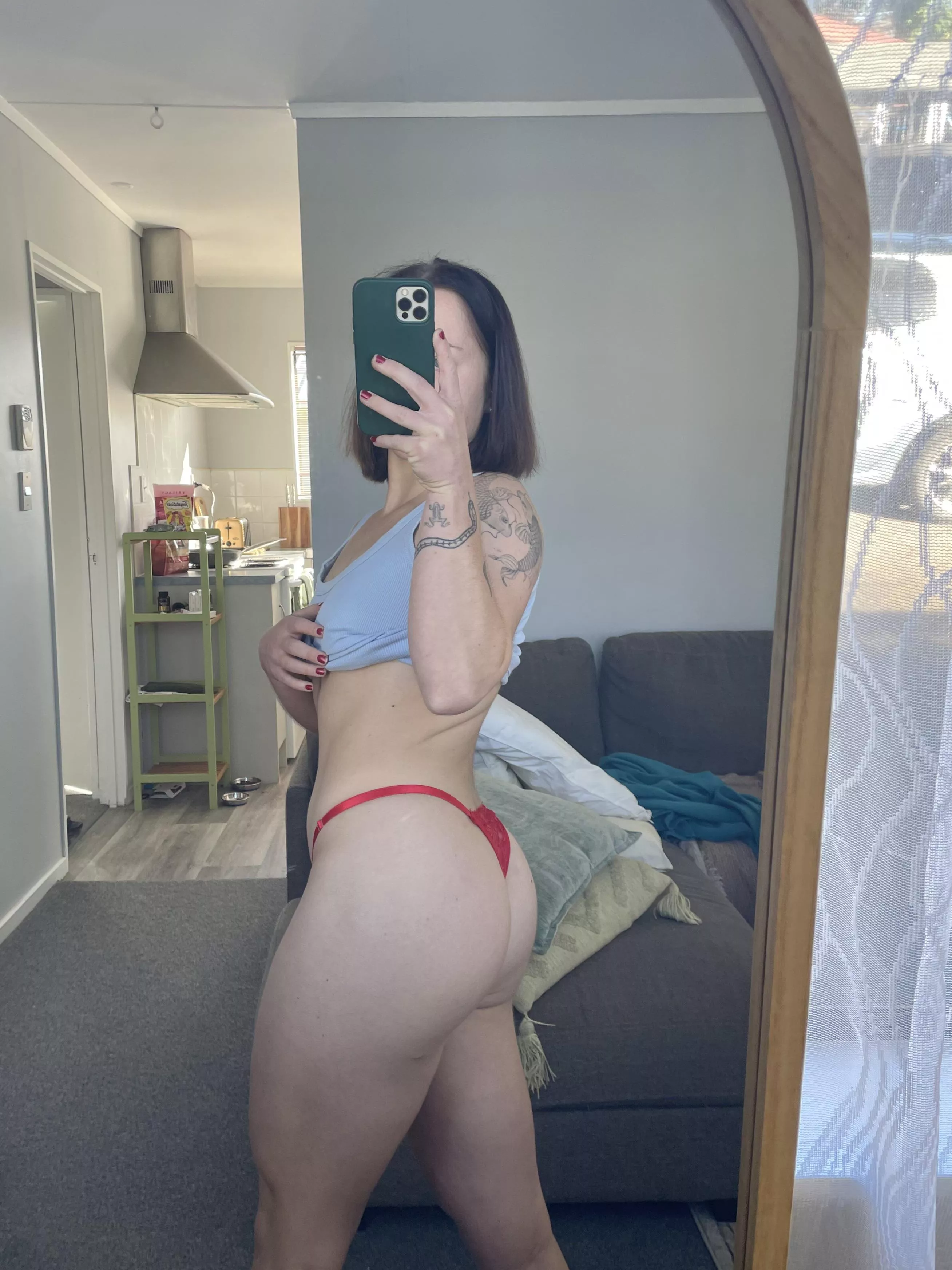 I wonder what you’d do to me first posted by Kaarma_xo