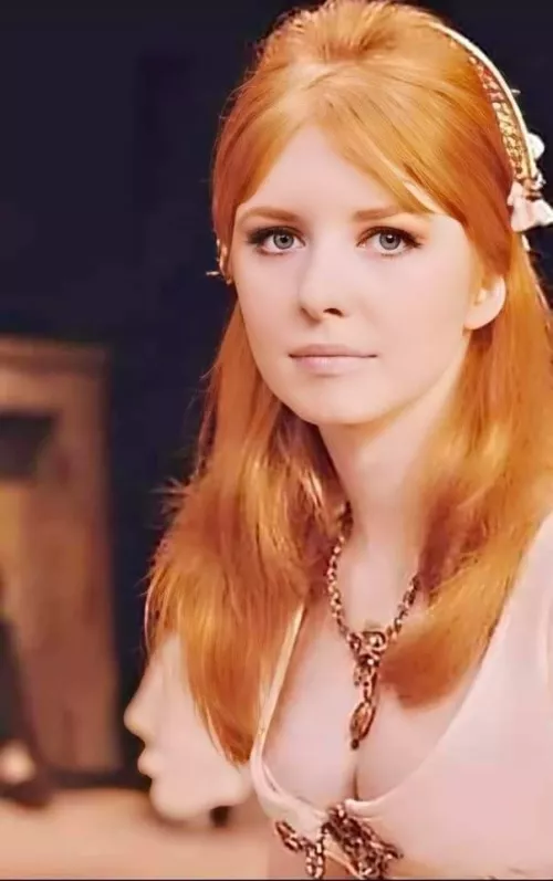 Jane Asher, Paul McCartney's gf around 1966 by NeverSawOz