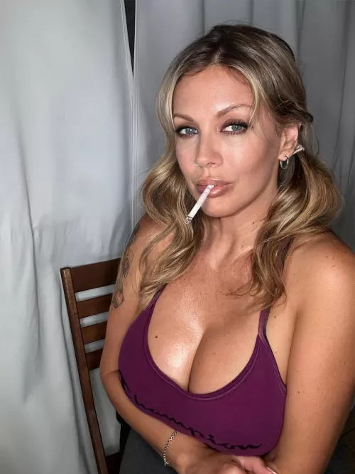 Just a little break after working up a sweat. by ElleLyon