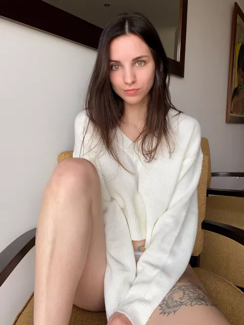 let me be your smol brunette art girl 👉👈 [25f] by lisa_joyce