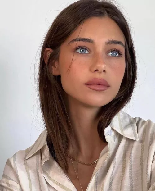 Milana Vino by HonestRunner