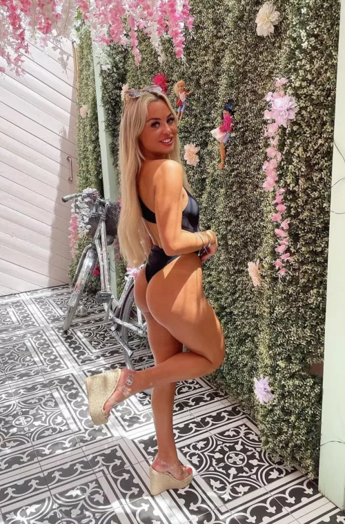 Stunning Chav abroad by SatisfactionWaste114