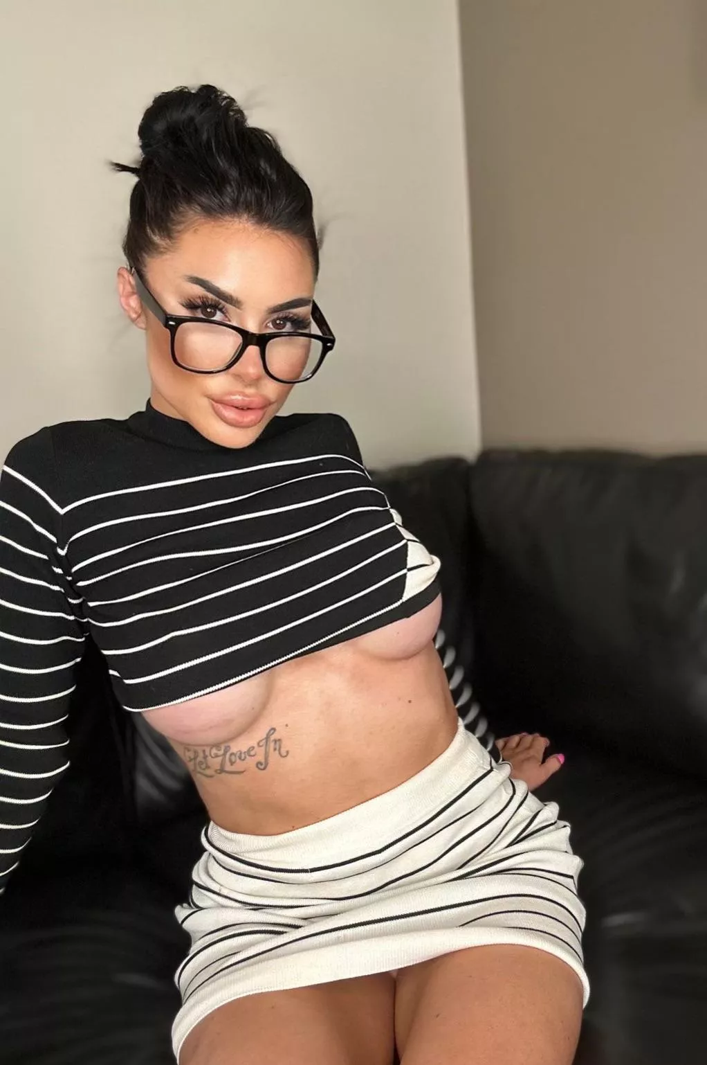 The glasses protect me from getting cum in my eye posted by postarijazl