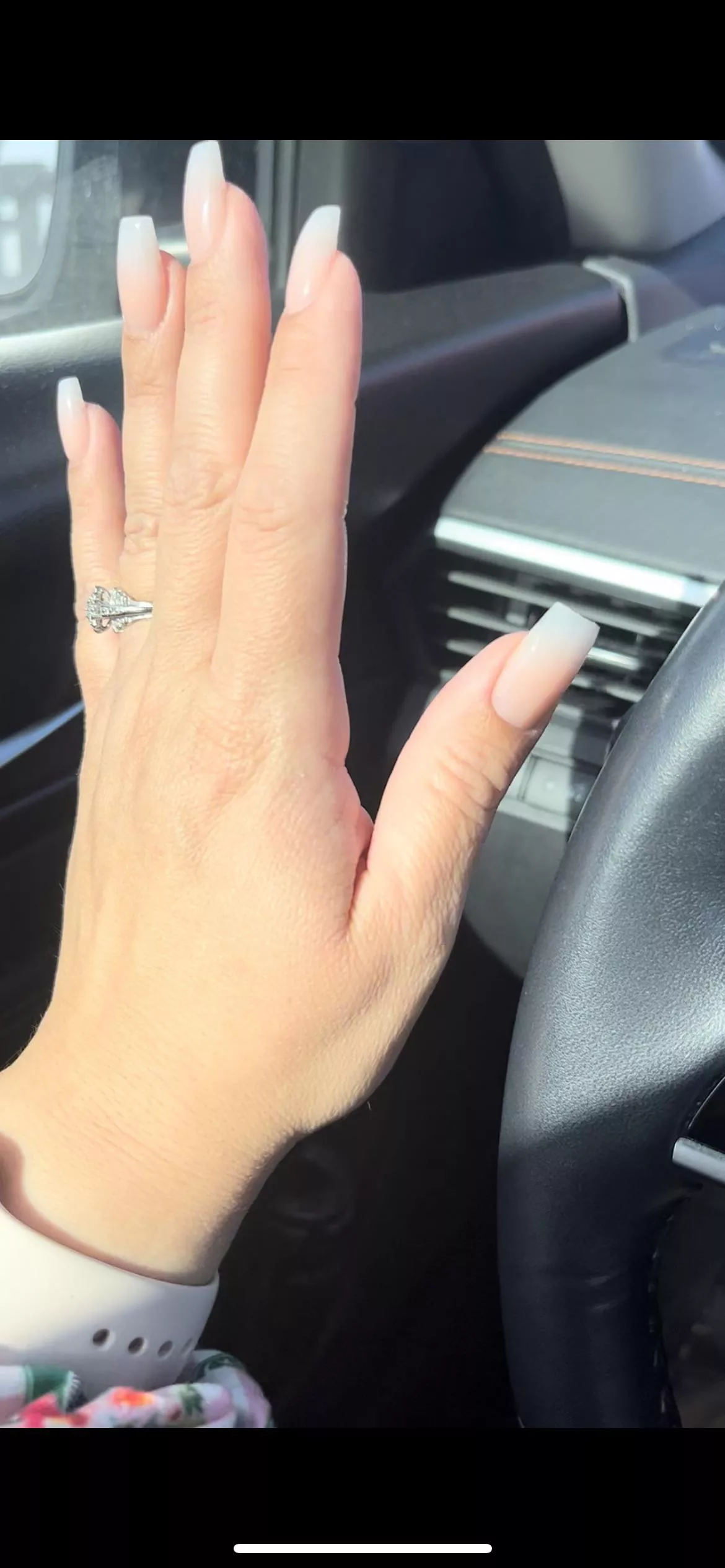 Fresh manicure posted by Lollipoptoes22