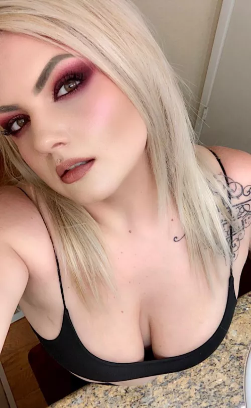 Hope you had a good hump day! 😏🥰 by Belflock