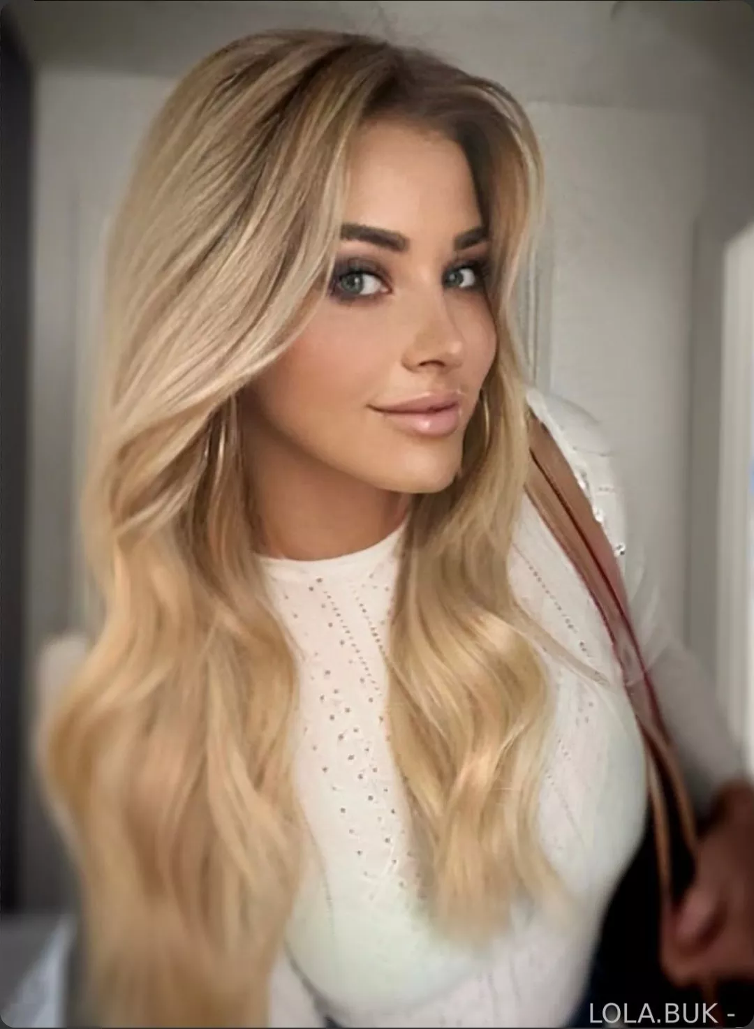 Lola Buk posted by davedaveodave