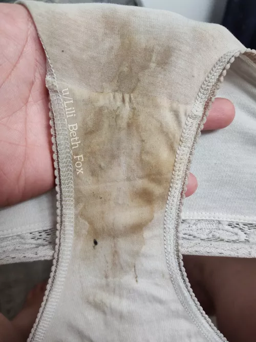 Look at the outlines from 7 days of repeated wet spots [OC] by Lili_Beth_Fox