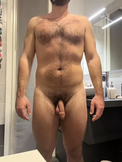 (M) rate me please ☺️ by Guilty_Area2134