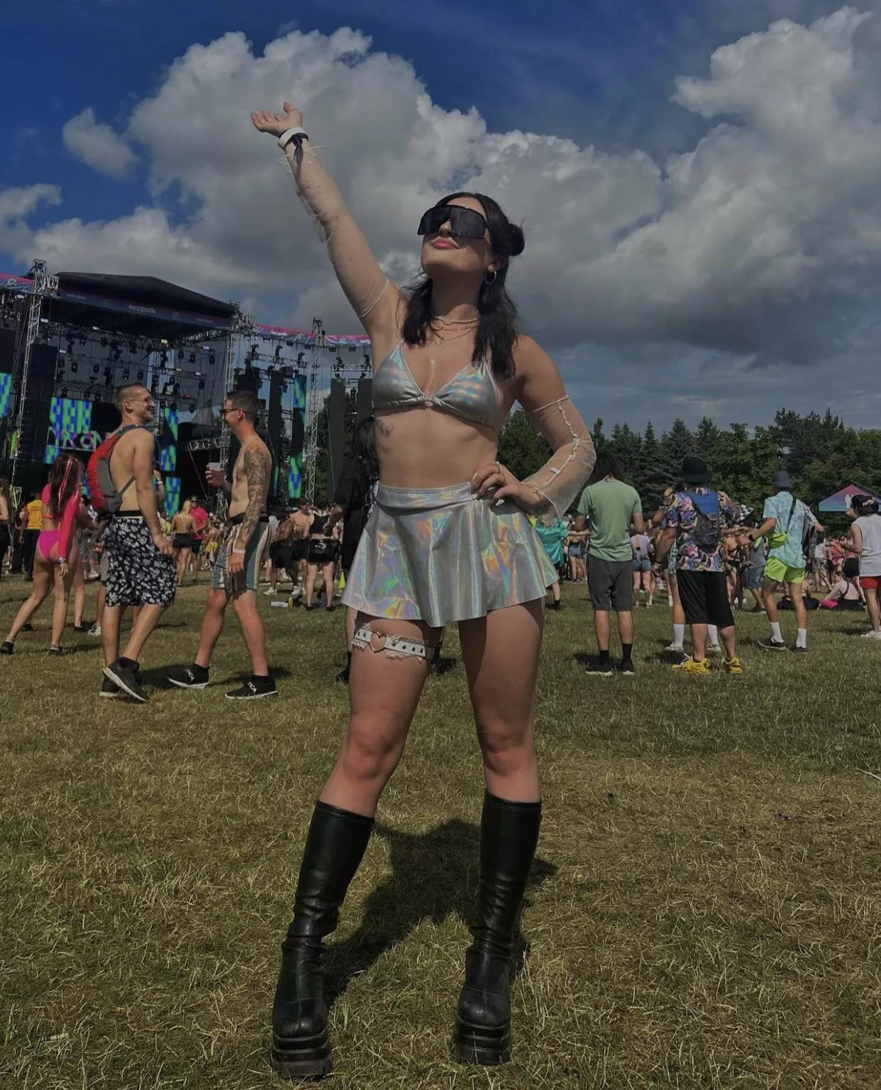 Mini skirt posted by Substantial-Water514