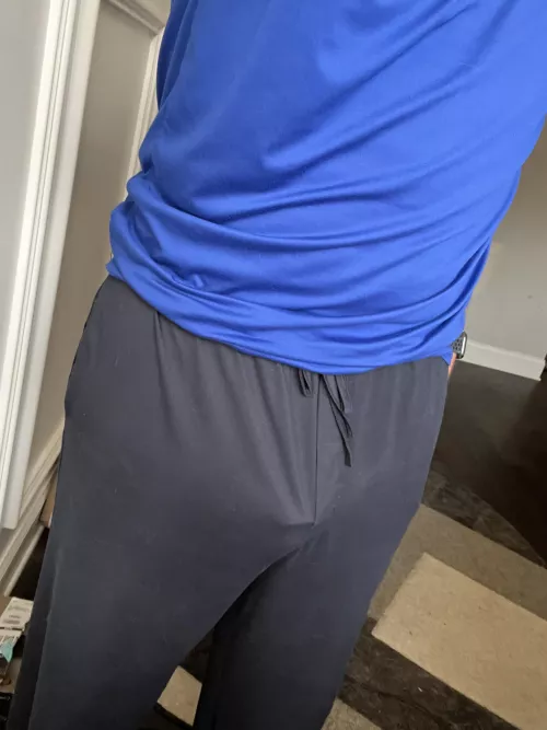 Oh hey bro, what you looking at? DMs open by right-left-5678